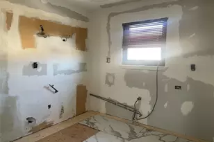 194 Sneden Pl, Spring Valley, NY 10977 - Photo 4