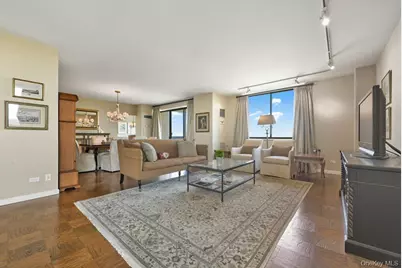 26910 Grand Central Parkway #31N, Floral Park, NY 11005 - Photo 4