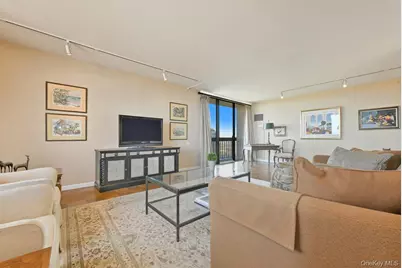 26910 Grand Central Parkway #31N, Floral Park, NY 11005 - Photo 6