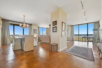 26910 Grand Central Parkway #31N, Floral Park, NY 11005 - Photo 2