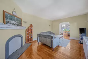 22 Fairview Blvd, Hempstead, NY 11550 - Photo 4