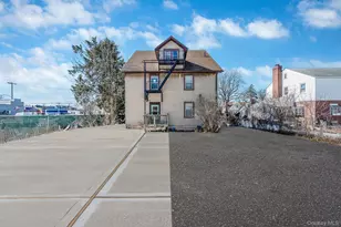 22 Fairview Blvd, Hempstead, NY 11550 - Photo 48