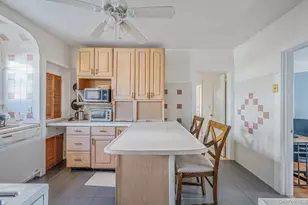 22 Fairview Blvd, Hempstead, NY 11550 - Photo 6