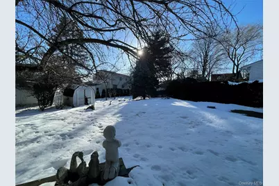 840 Robin Court, Baldwin, NY 11510 - Photo 34