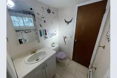 840 Robin Court, Baldwin, NY 11510 - Photo 32