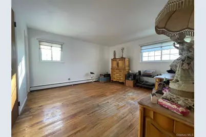 840 Robin Court, Baldwin, NY 11510 - Photo 14