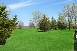 1000 9th St, Greenport, NY 11944 - Photo 16