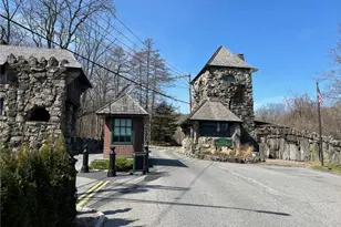 56 Clubhouse Rd, Tuxedo Park, NY 10987 - Photo 38