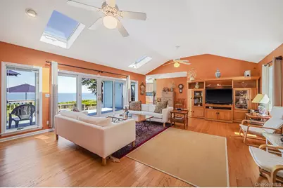 321 Sound Beach Boulevard, Sound Beach, NY 11789 - Photo 4