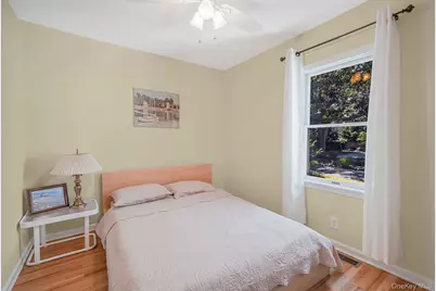 321 Sound Beach Boulevard, Sound Beach, NY 11789 - Photo 18