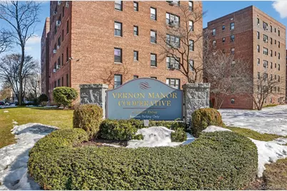 2 Fisher Drive #318, Mount Vernon, NY 10552 - Photo 1
