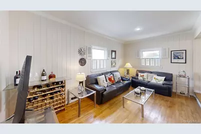 262 Cherry Place, East Meadow, NY 11554 - Photo 6