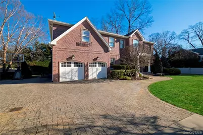 755 N Village Avenue, Rockville Centre, NY 11570 - Photo 1