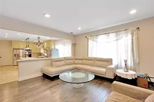 708 Park Ln, Cedarhurst, NY 11516 - Photo 8