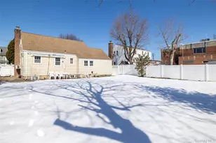 682 Rose Blvd, Baldwin, NY 11510 - Photo 20