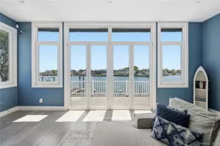 298 W Lido Promenade, Lindenhurst, NY 11757 - Photo 10