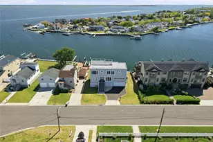 298 W Lido Promenade, Lindenhurst, NY 11757 - Photo 38