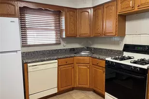 1115 Agnes Ct, Valley Stream, NY 11580 - Photo 4