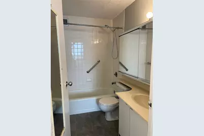 2 Bay Club Drive #17H, Bayside, NY 11360 - Photo 12