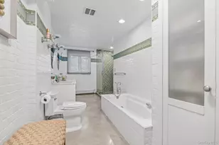 740 Kearny Dr, Woodmere, NY 11581 - Photo 14