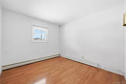 25 Dolphin Road, East Quogue, NY 11942 - Photo 16