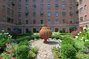 160 Middle Neck Rd, Great Neck, NY 11021 - Photo 38