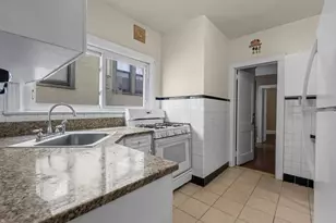 102-34 Van Wyck Expressway S, Richmond Hill, NY 11419 - Photo 8