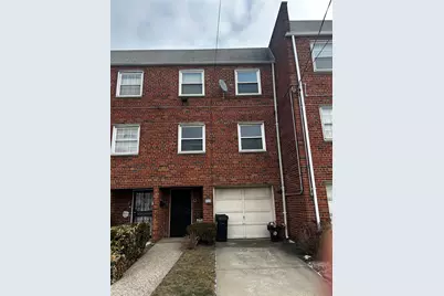 428 Fernside Place #428, Far Rockaway, NY 11691 - Photo 2