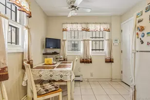 188-11 Dormans Rd, Saint Albans, NY 11412 - Photo 10