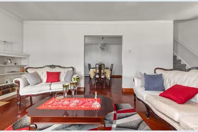 18811 Dormans Road, Saint Albans, NY 11412 - Photo 4