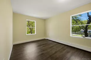 7 Rutland Rd, Mastic, NY 11950 - Photo 32