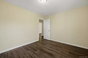 7 Rutland Rd, Mastic, NY 11950 - Photo 26
