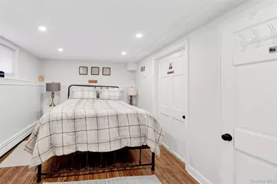 174 King Avenue, Yonkers, NY 10704 - Photo 8