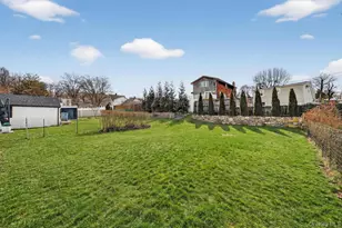 61 Storey Ln, Yonkers, NY 10710 - Photo 34