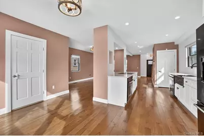 61 Storey Lane, Yonkers, NY 10710 - Photo 10
