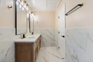 6 Doe Path, Coram, NY 11727 - Photo 18