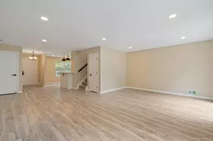 6 Doe Path, Coram, NY 11727 - Photo 6