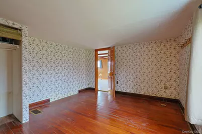 107 County Route 22, Johnson, NY 10933 - Photo 12