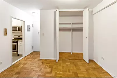 665 Thwaites Place #1X, Bronx, NY 10467 - Photo 8