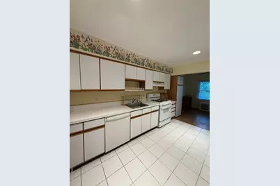 63 Franklin Avenue, Glen Cove, NY 11542 - Photo 12