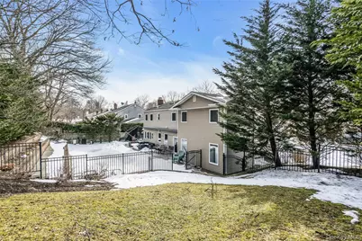 54 Valleywood Road, Commack, NY 11725 - Photo 32