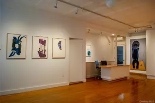 362 1/2 Warren St, Hudson, NY 12534 - Photo 2