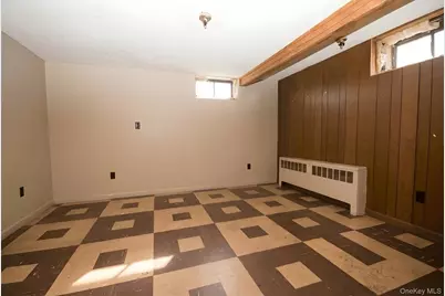318 Jamaica Avenue, Medford, NY 11763 - Photo 22