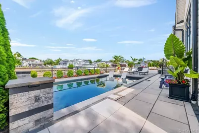 10 Skylark Road, Massapequa Park, NY 11762 - Photo 30