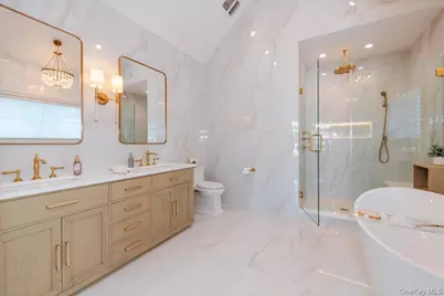 10 Skylark Road, Massapequa Park, NY 11762 - Photo 20
