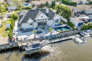 10 Skylark Rd, Massapequa Park, NY 11762 - Photo 2