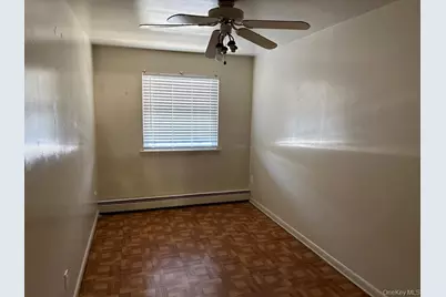 1264 Metcalf Avenue, Bronx, NY 10472 - Photo 8