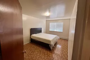 1264 Metcalf Ave, Bronx, NY 10472 - Photo 4