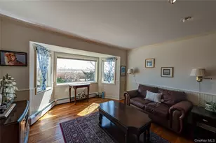 282 Belvedere Dr, Oakdale, NY 11769 - Photo 20