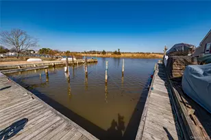 282 Belvedere Dr, Oakdale, NY 11769 - Photo 44